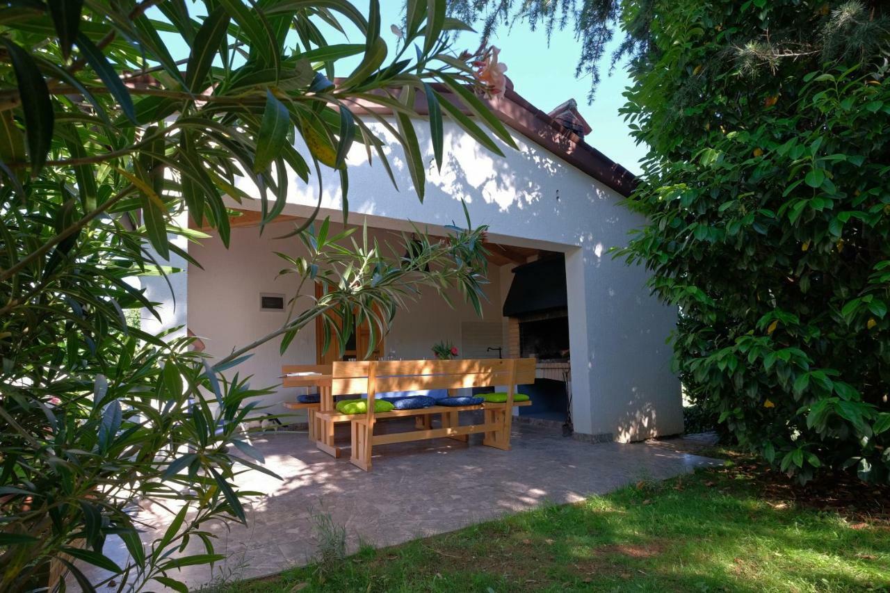 Holiday Home Kipo I Lunja Medulin Extérieur photo